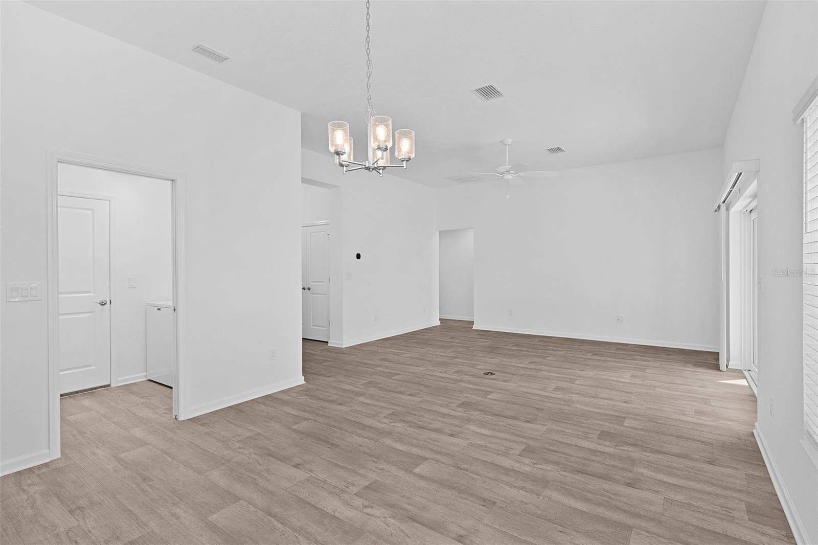 VILLAGES/SOUTHERN OAKS UN 133 - Residential