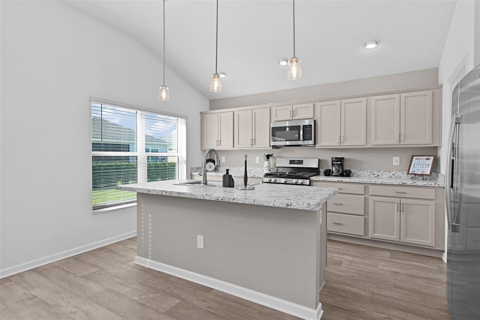 VILLAGES/SOUTHERN OAKS UN 133 - Residential