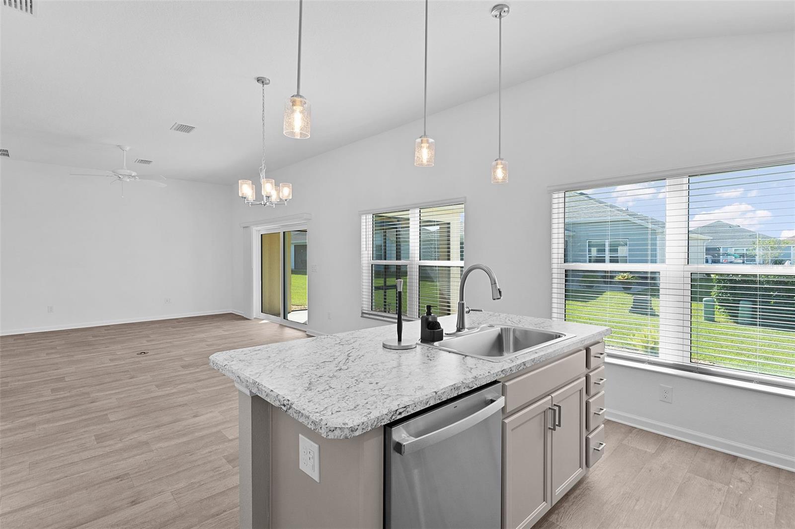 VILLAGES/SOUTHERN OAKS UN 133 - Residential