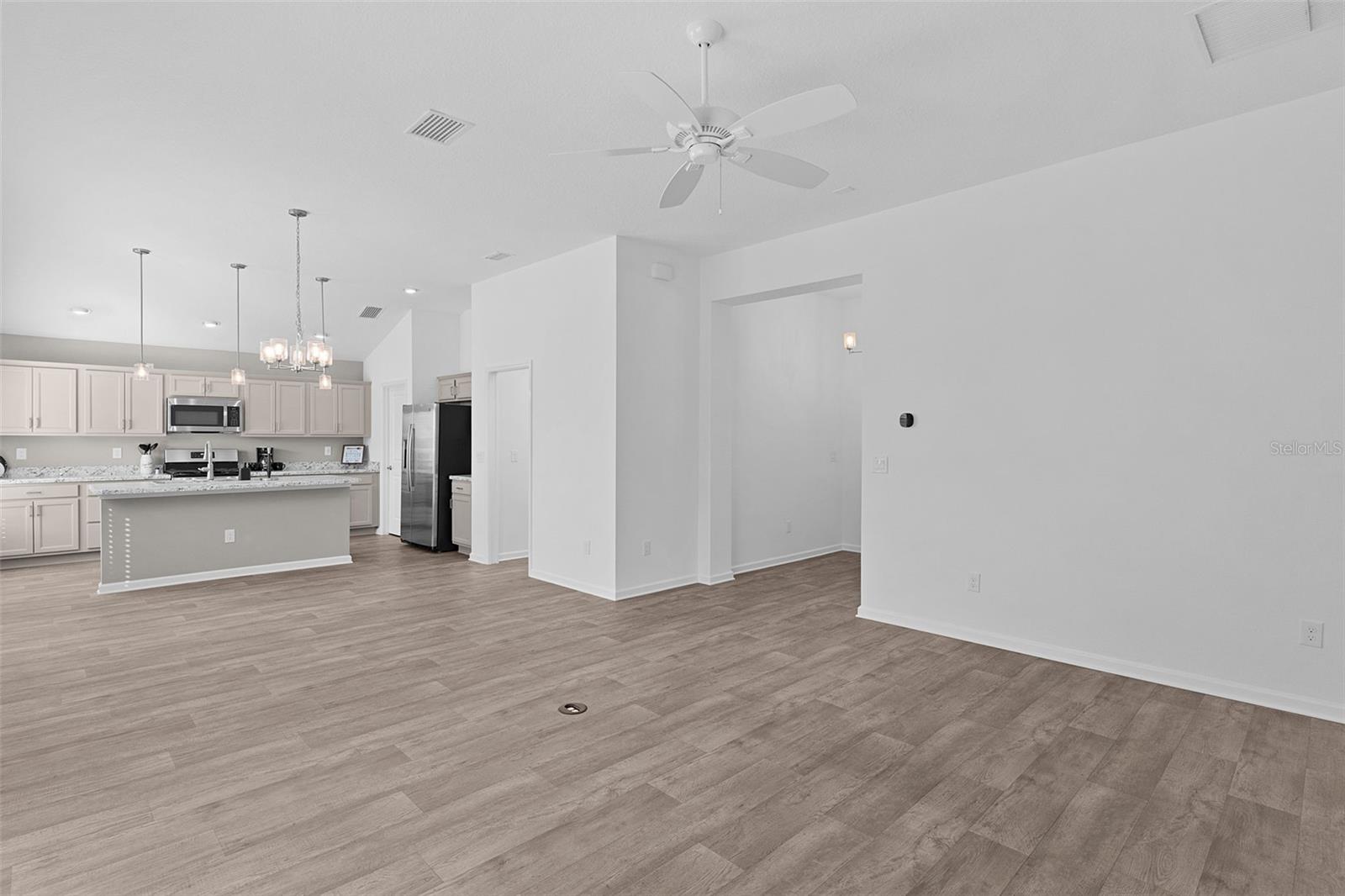 VILLAGES/SOUTHERN OAKS UN 133 - Residential