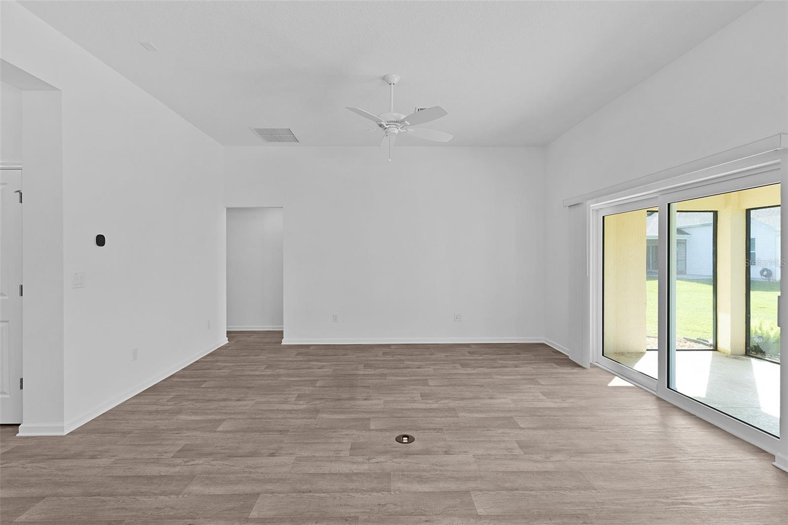 VILLAGES/SOUTHERN OAKS UN 133 - Residential