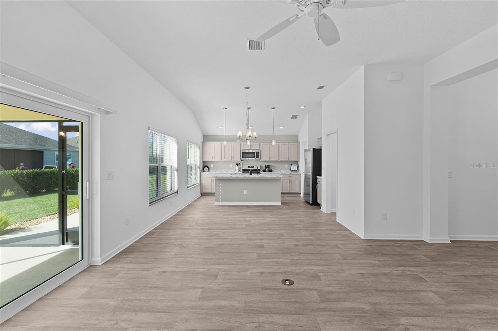 VILLAGES/SOUTHERN OAKS UN 133 - Residential