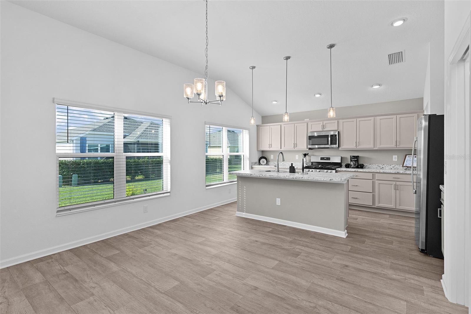 VILLAGES/SOUTHERN OAKS UN 133 - Residential