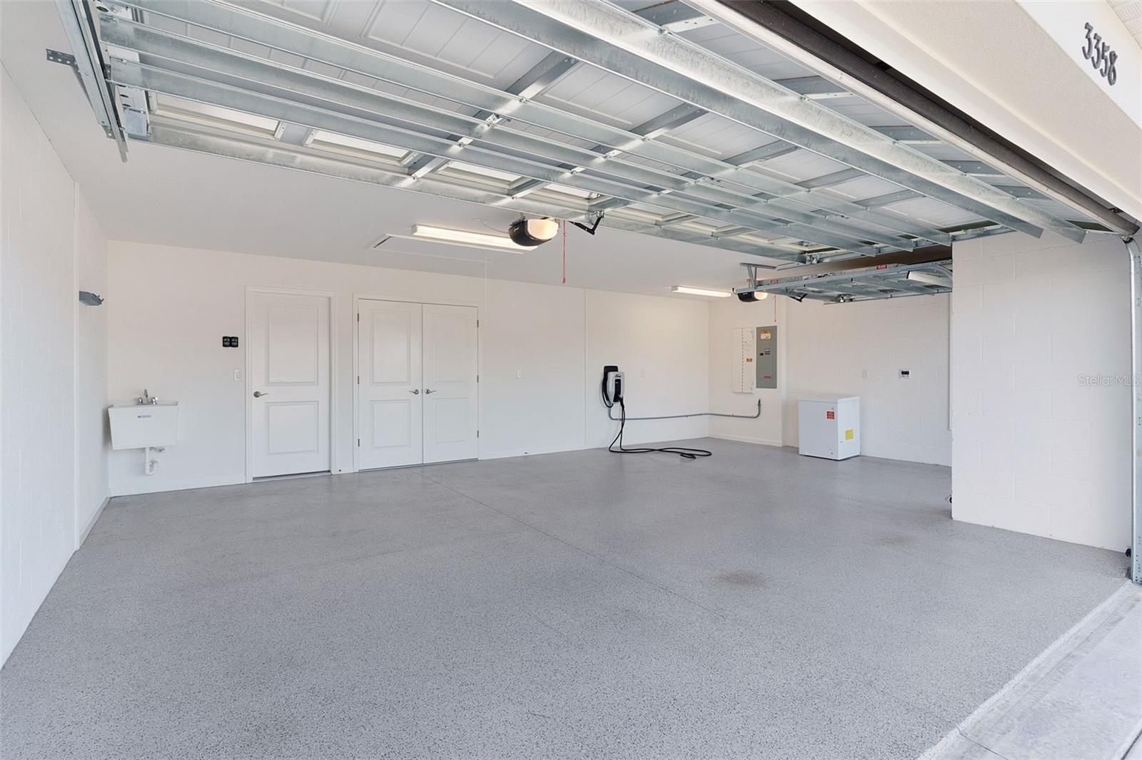 VILLAGES/SOUTHERN OAKS UN 133 - Residential