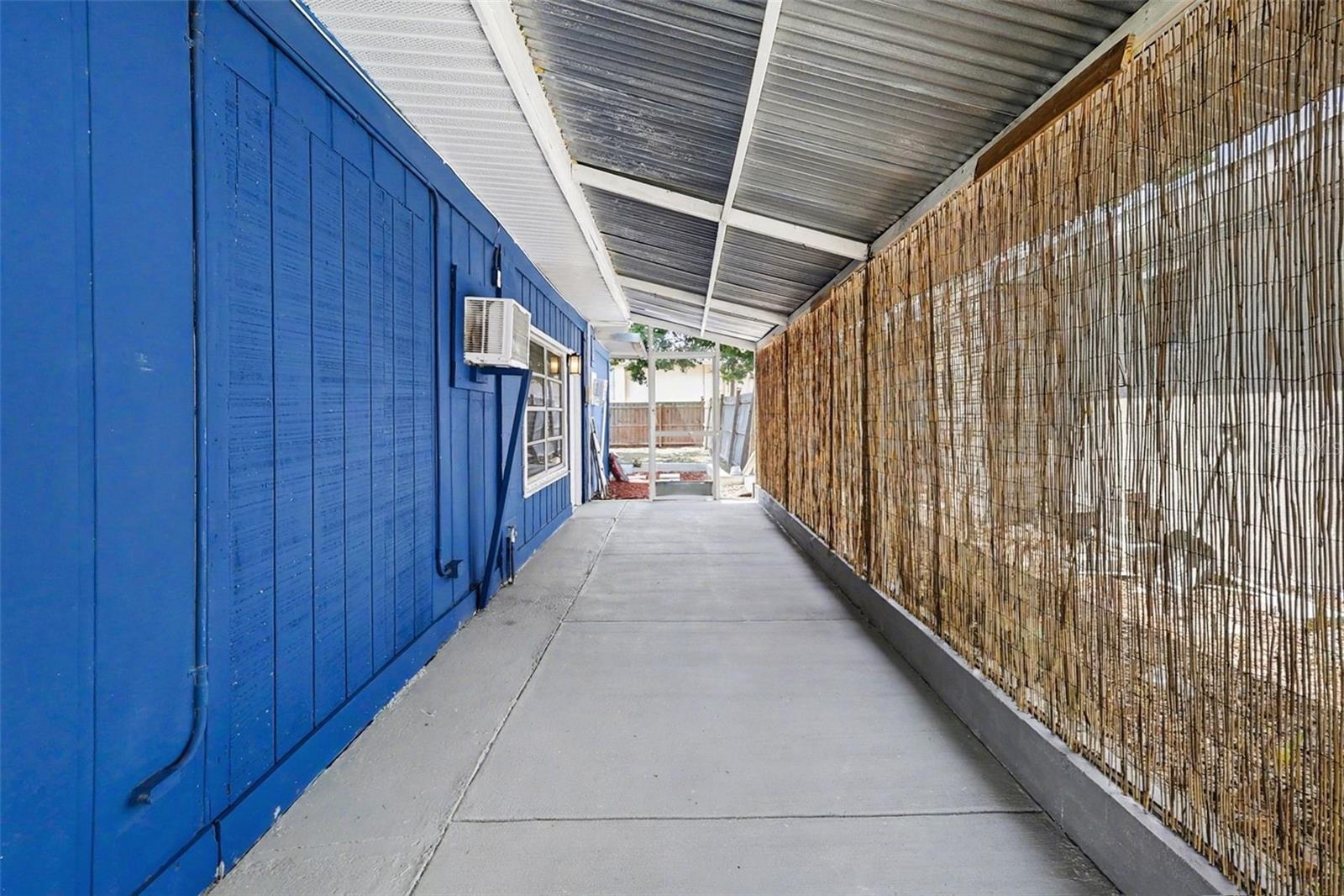 CHARLOTTE SHORES UN 01 - Residential