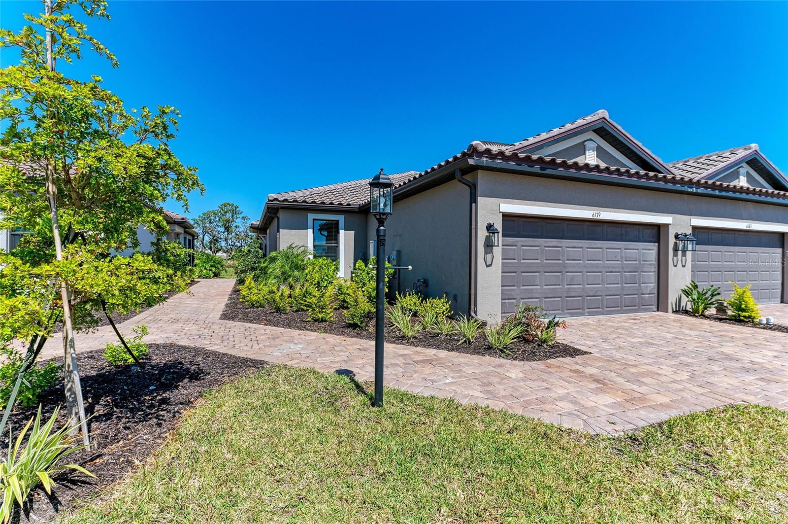 6179 MESA GLEN