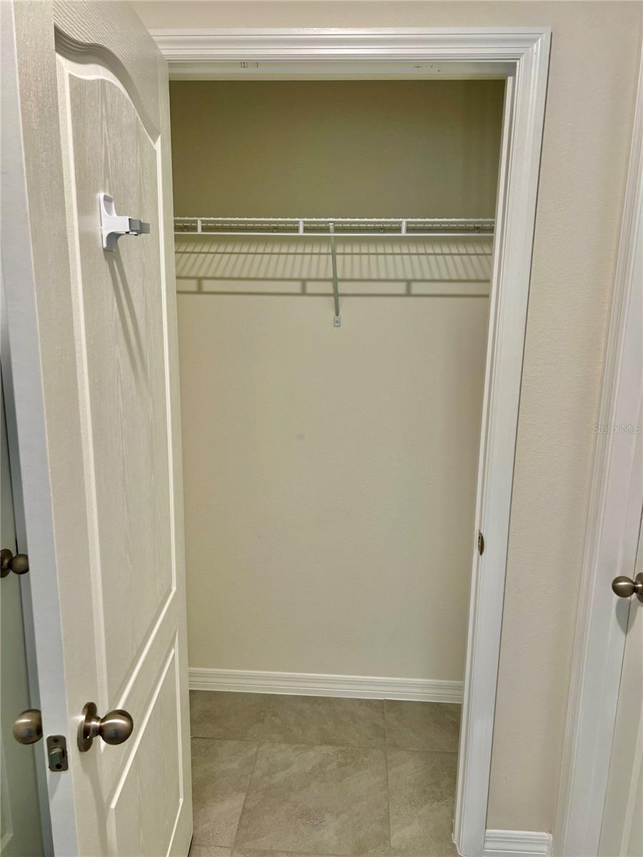 LAKE DENHAM ESTATES - Residential Lease