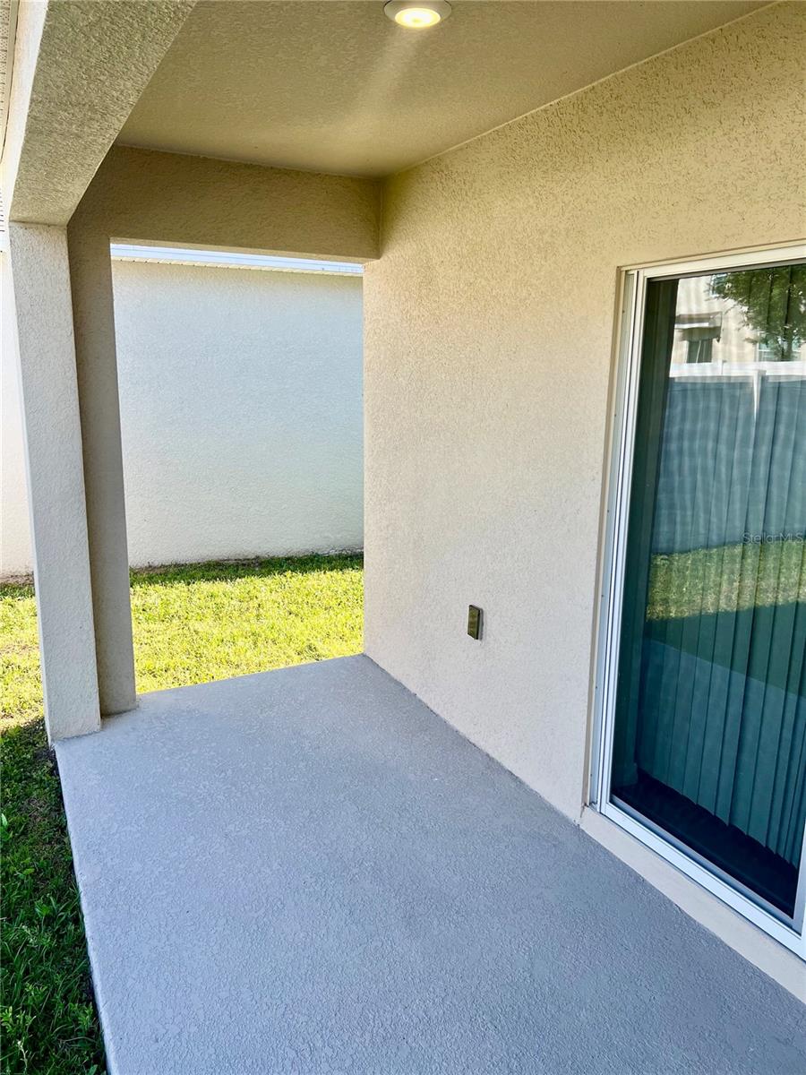 LAKE DENHAM ESTATES - Residential Lease