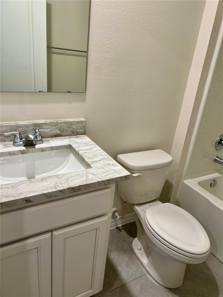 LAKE DENHAM ESTATES - Residential Lease