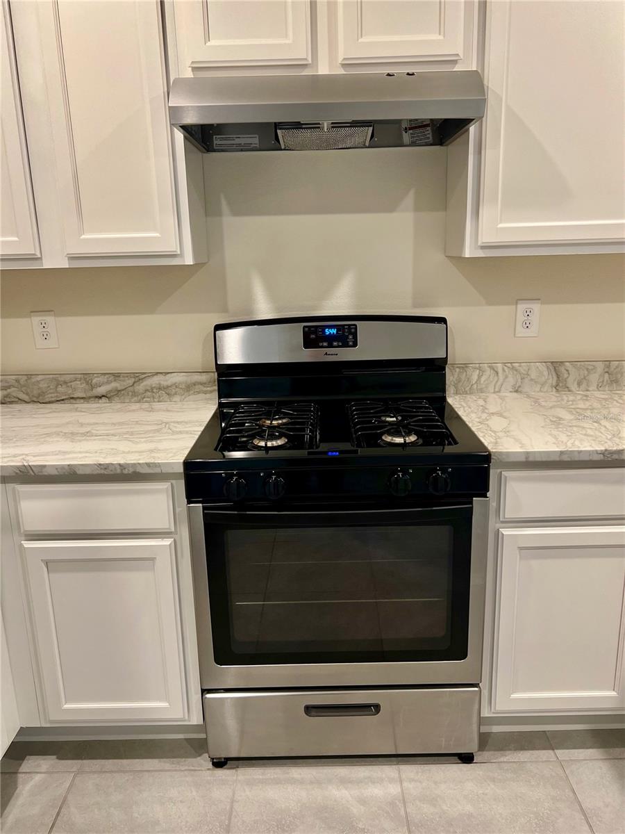 LAKE DENHAM ESTATES - Residential Lease