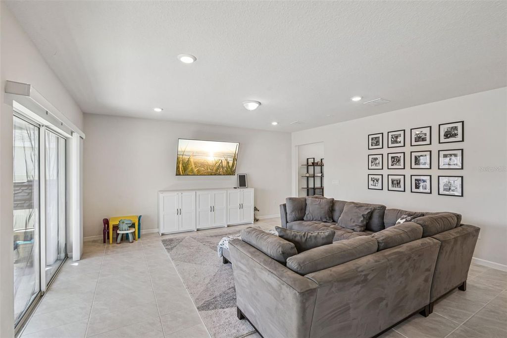 Photo of 2210 Lovely Lane, Davenport, FL 33896 (MLS # S5144484)