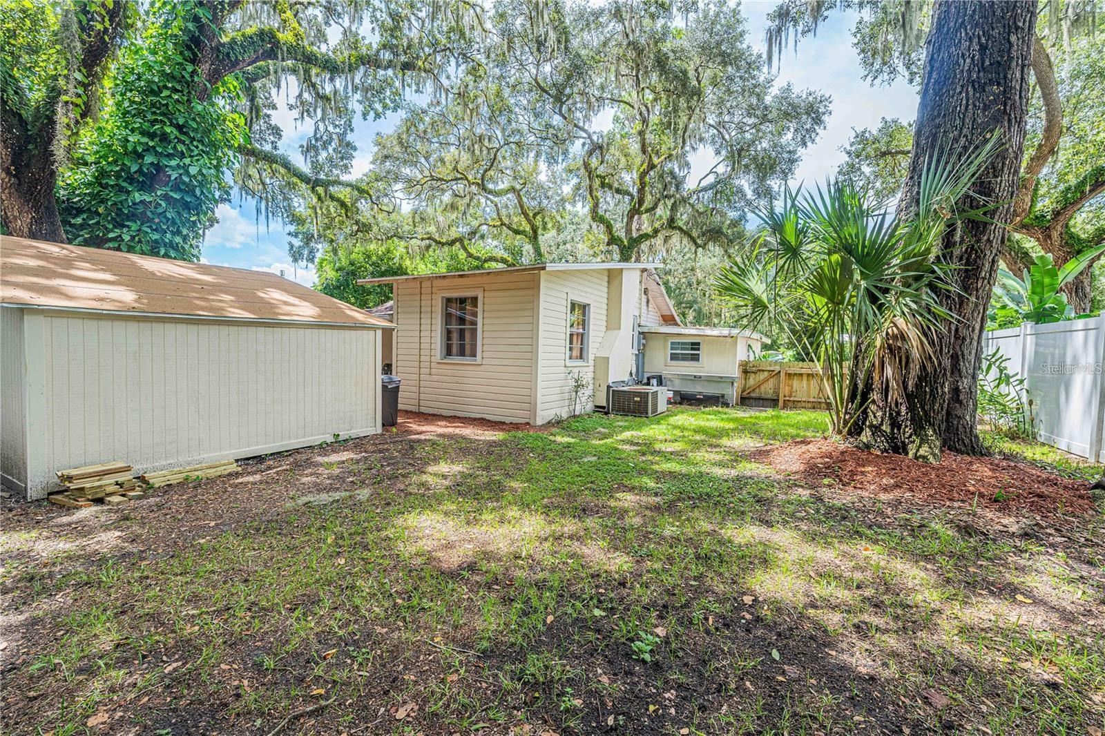 LAKE WEIR ESTATE - Residential