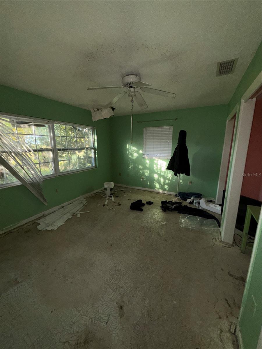 SILVER SPRINGS SHORES UNIT 16 - Residential