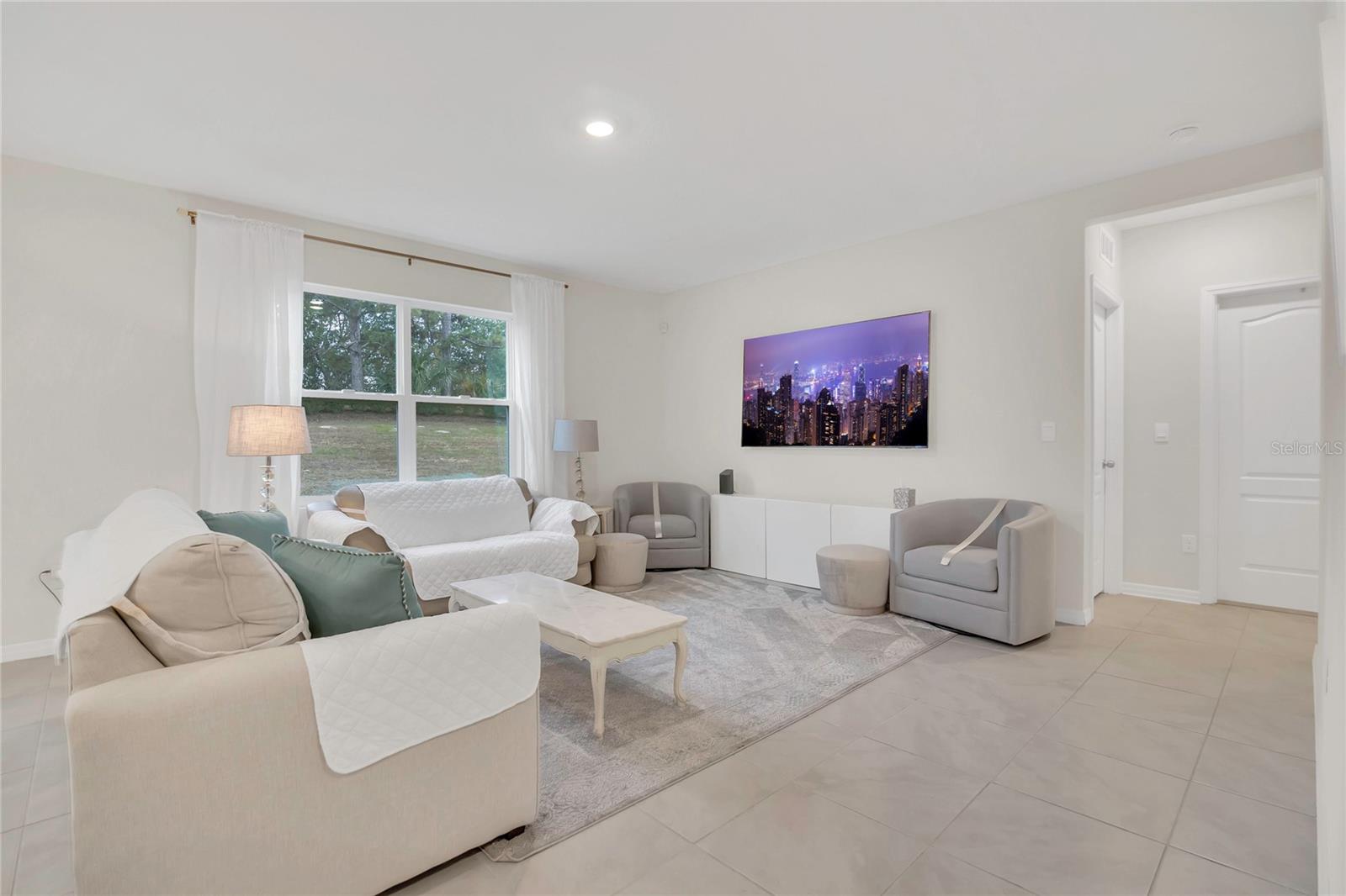 1541 TALI LANE