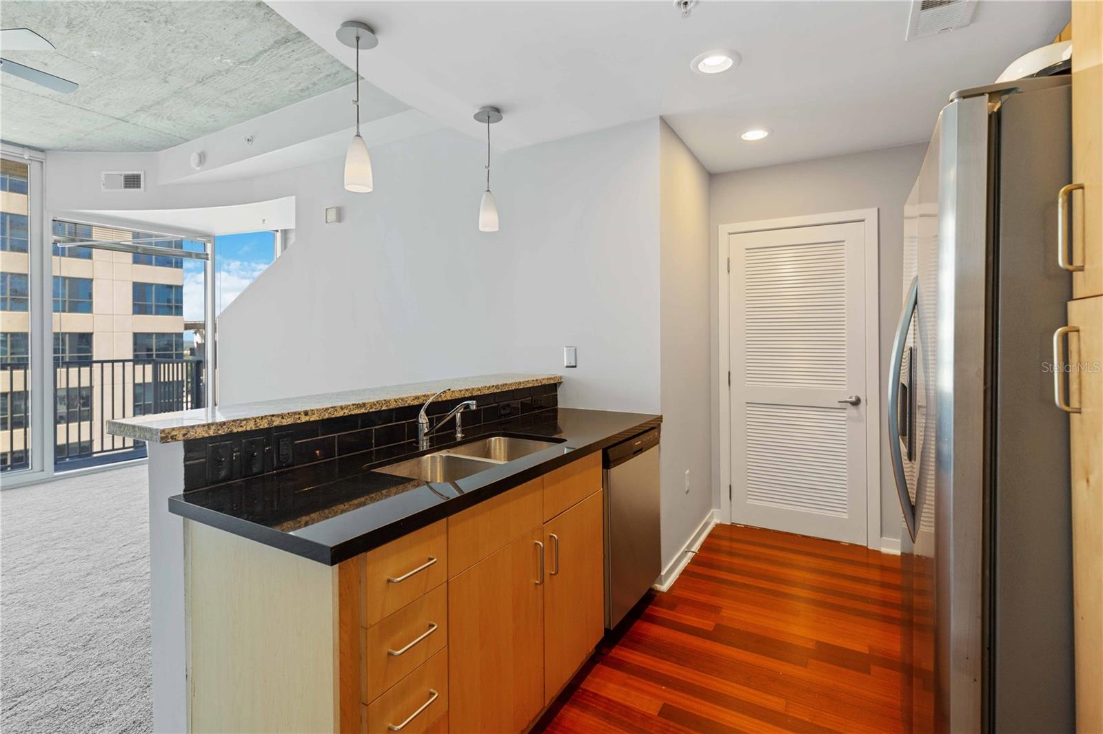 155 S COURT AVENUE 1704