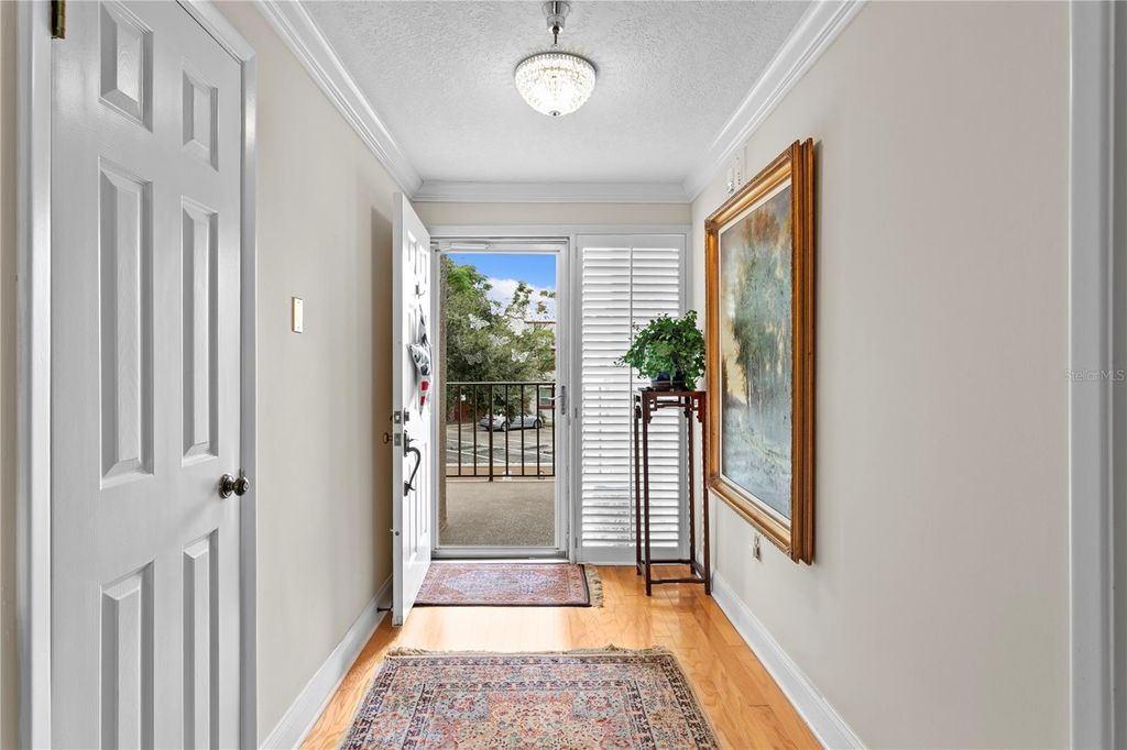 Photo of 1600 S Macdill Avenue #204, Tampa, FL 33629 (MLS # TB8426746)