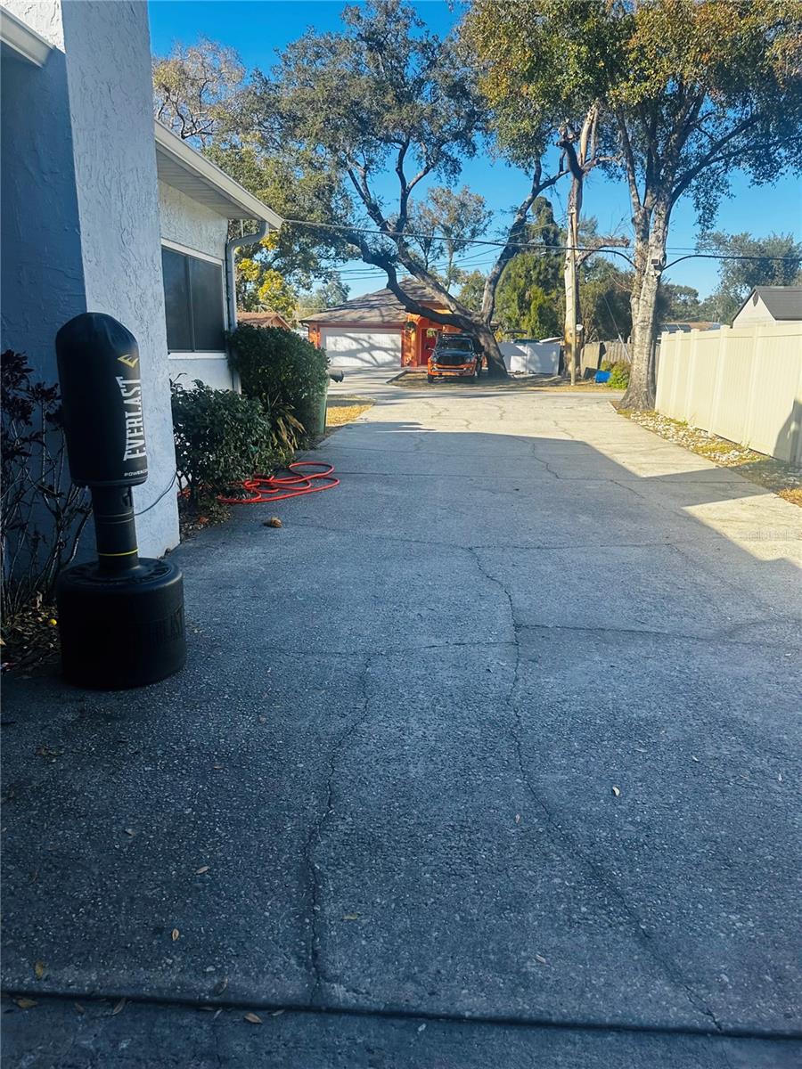 1304 W BURGER STREET