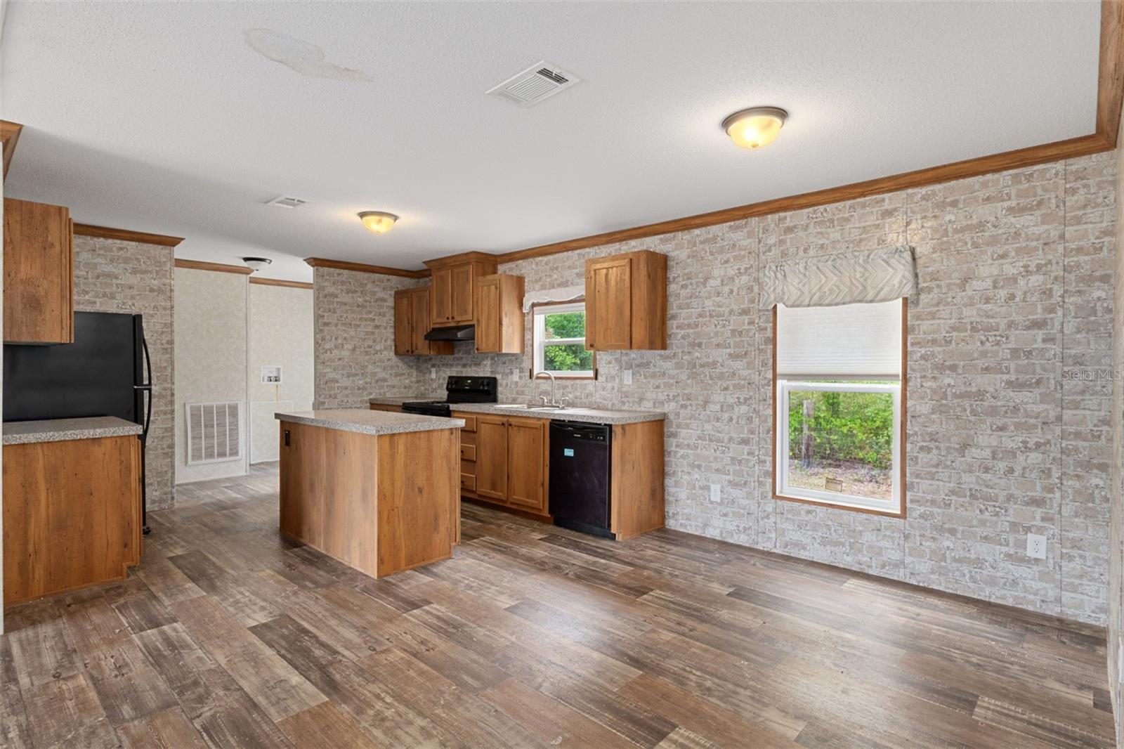 LAKEWOOD ACRES SUB - Residential