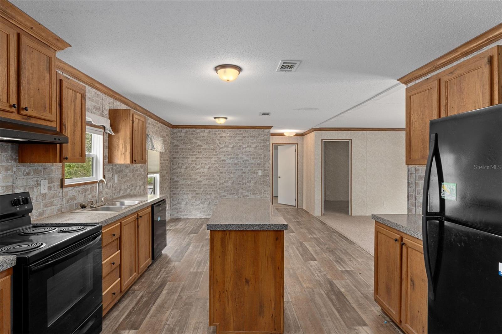 LAKEWOOD ACRES SUB - Residential