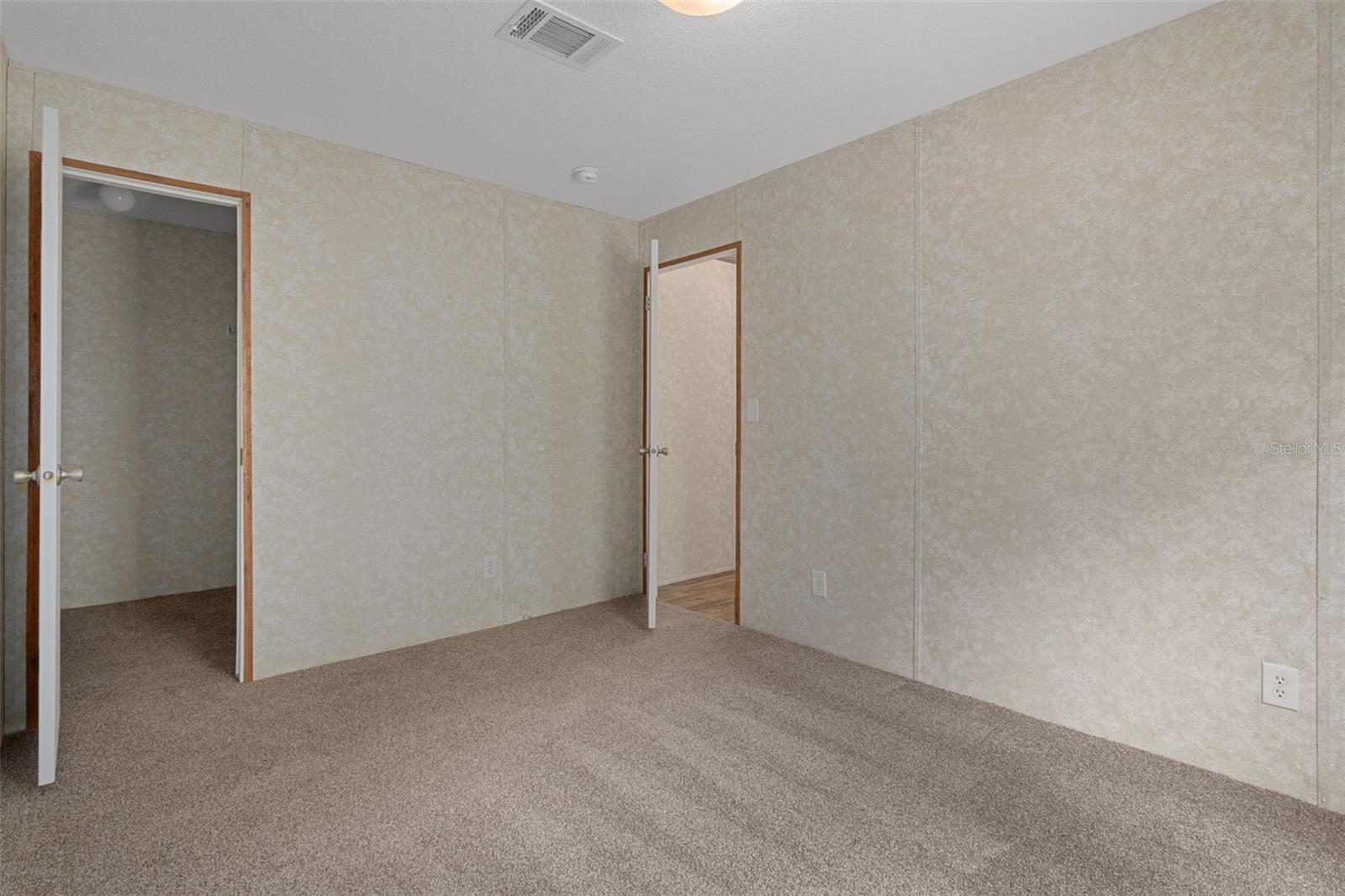 LAKEWOOD ACRES SUB - Residential