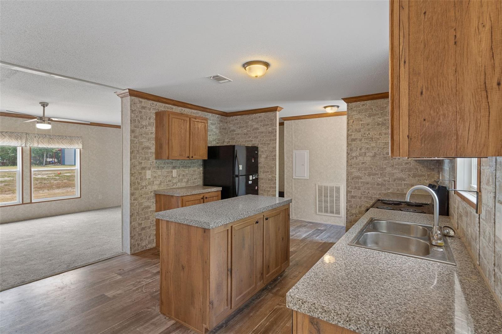 LAKEWOOD ACRES SUB - Residential