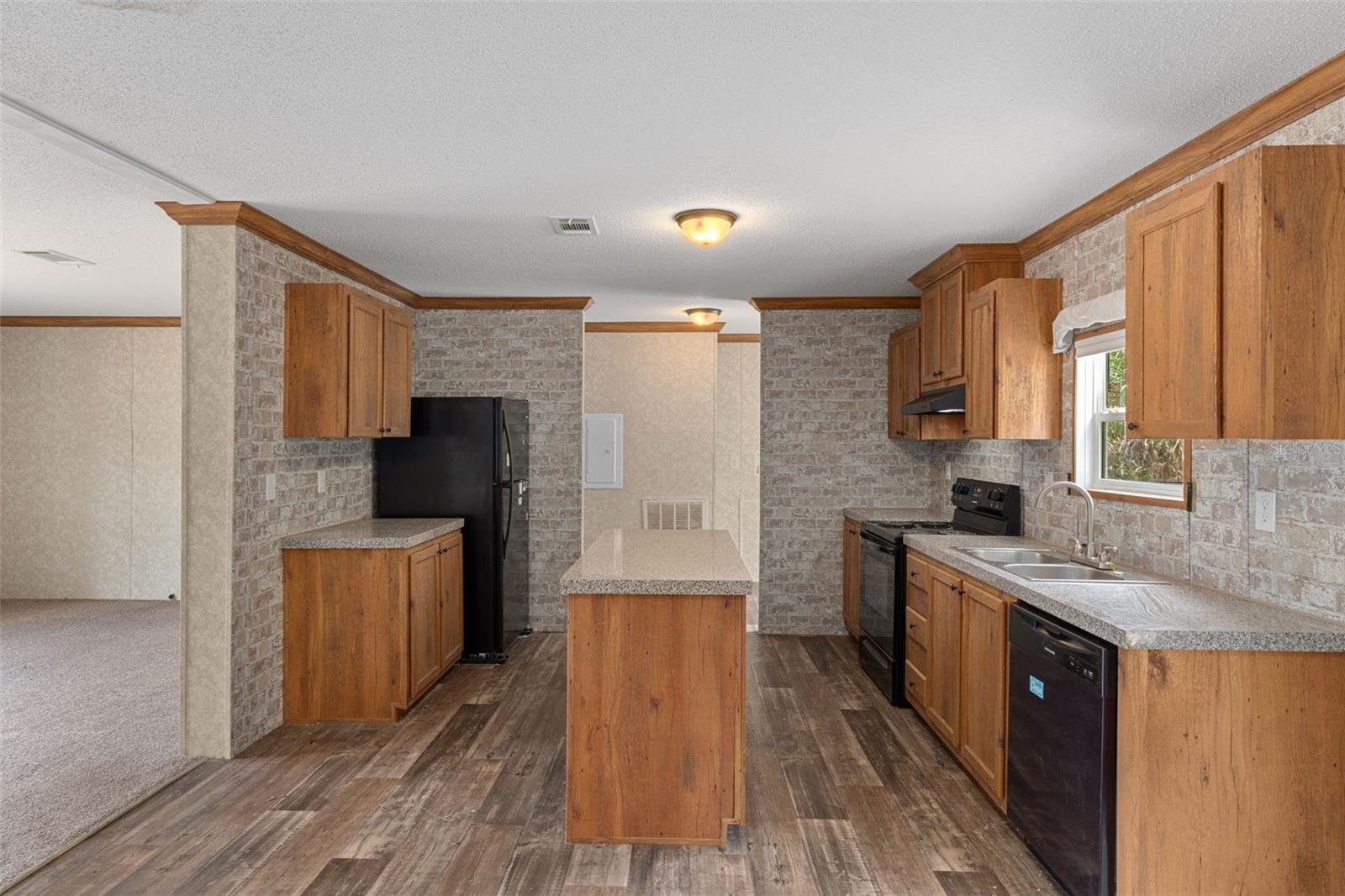LAKEWOOD ACRES SUB - Residential