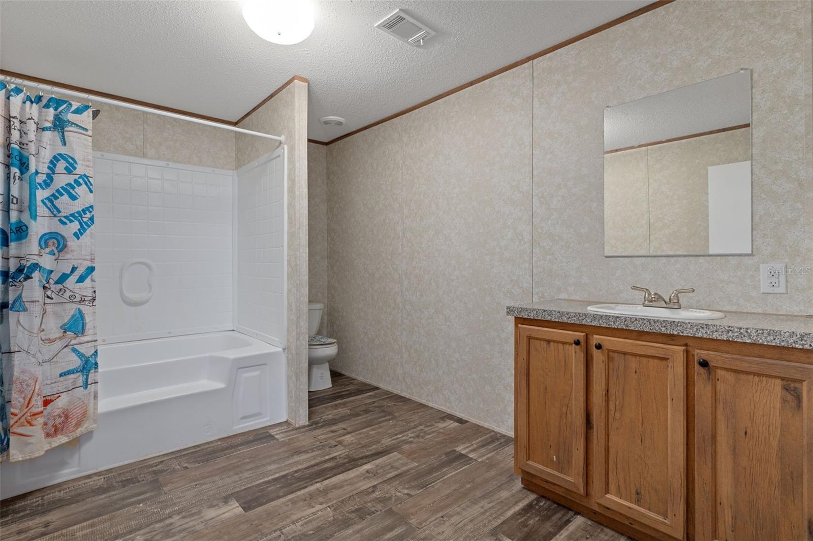 LAKEWOOD ACRES SUB - Residential