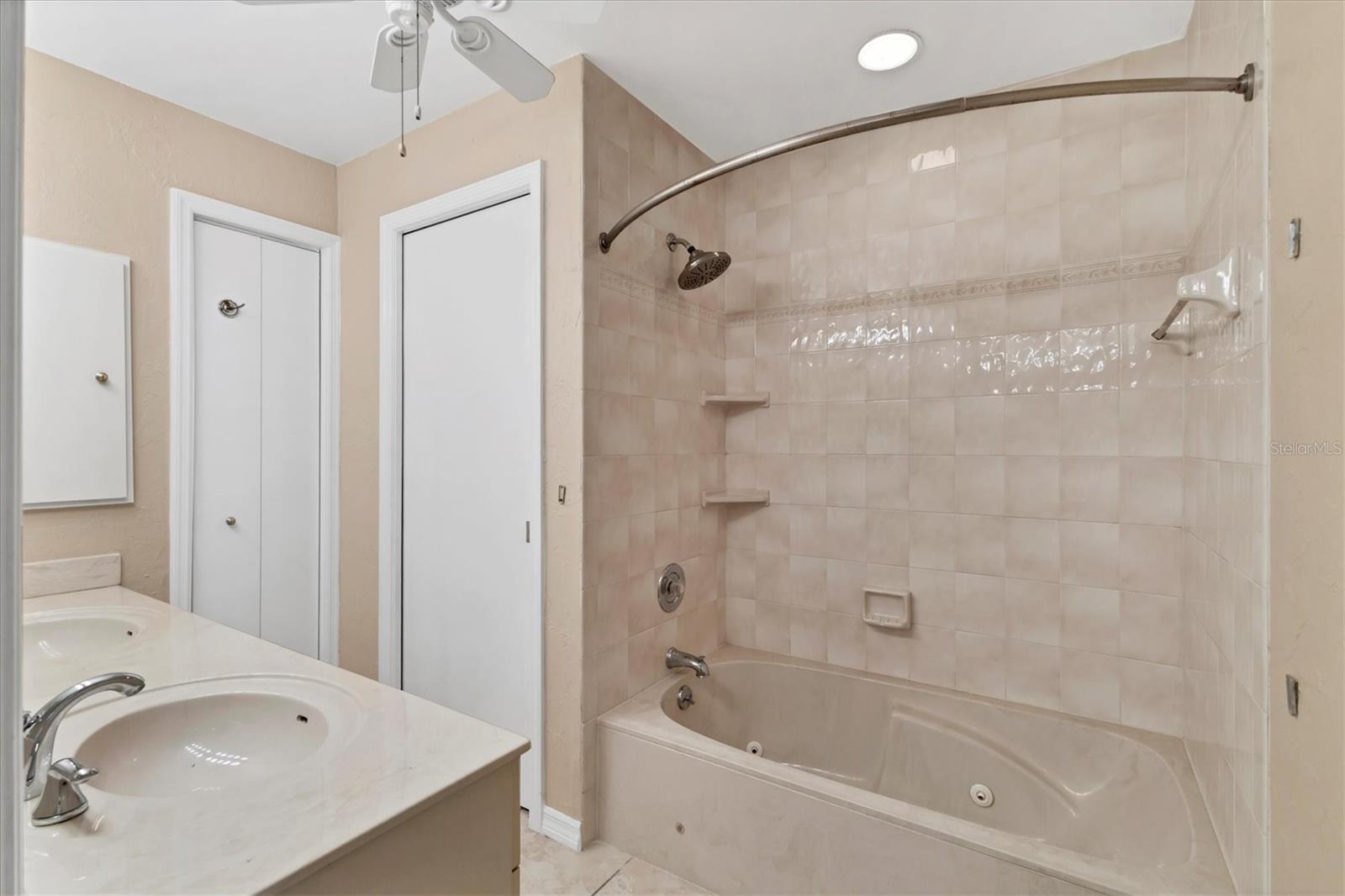 MANASOTA KEY - Residential