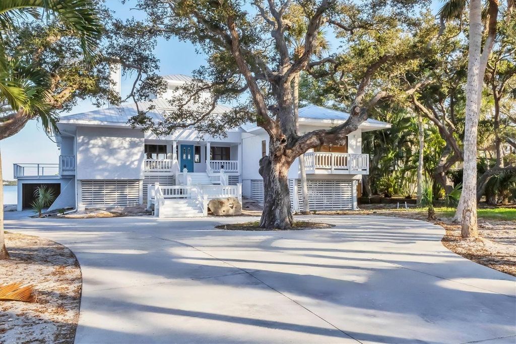 Photo of 6895 Manasota Key Road, Englewood, FL 34223 (MLS # D6145044)