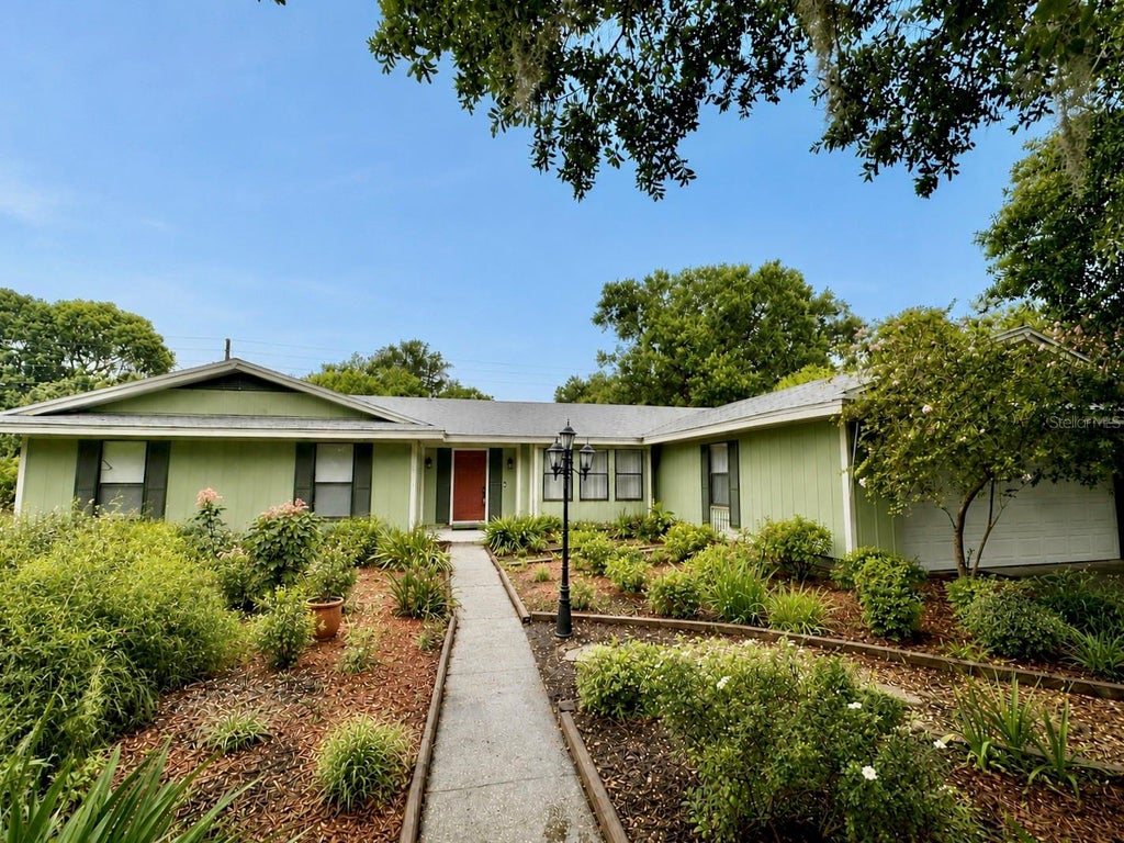 Photo of 9138 Leswood Street, Orlando, FL 32825 (MLS # O6429922)