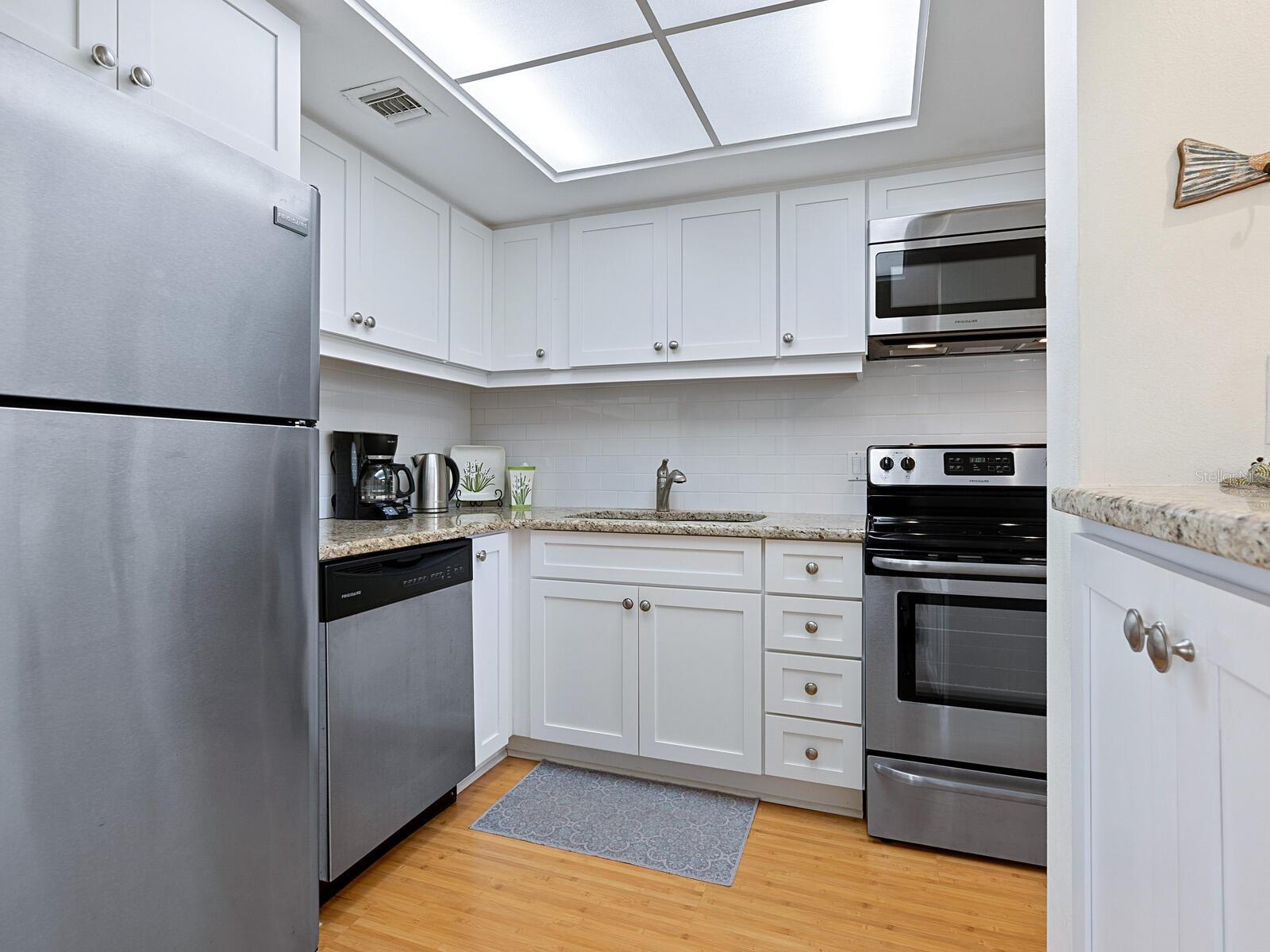 SANDY COVE - Residential