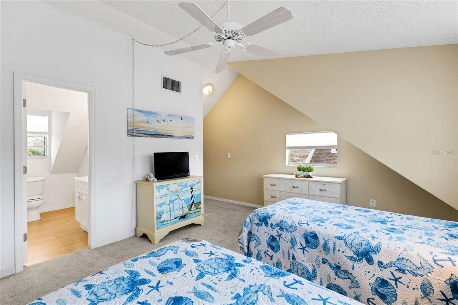 SUTTON PLACE - Residential