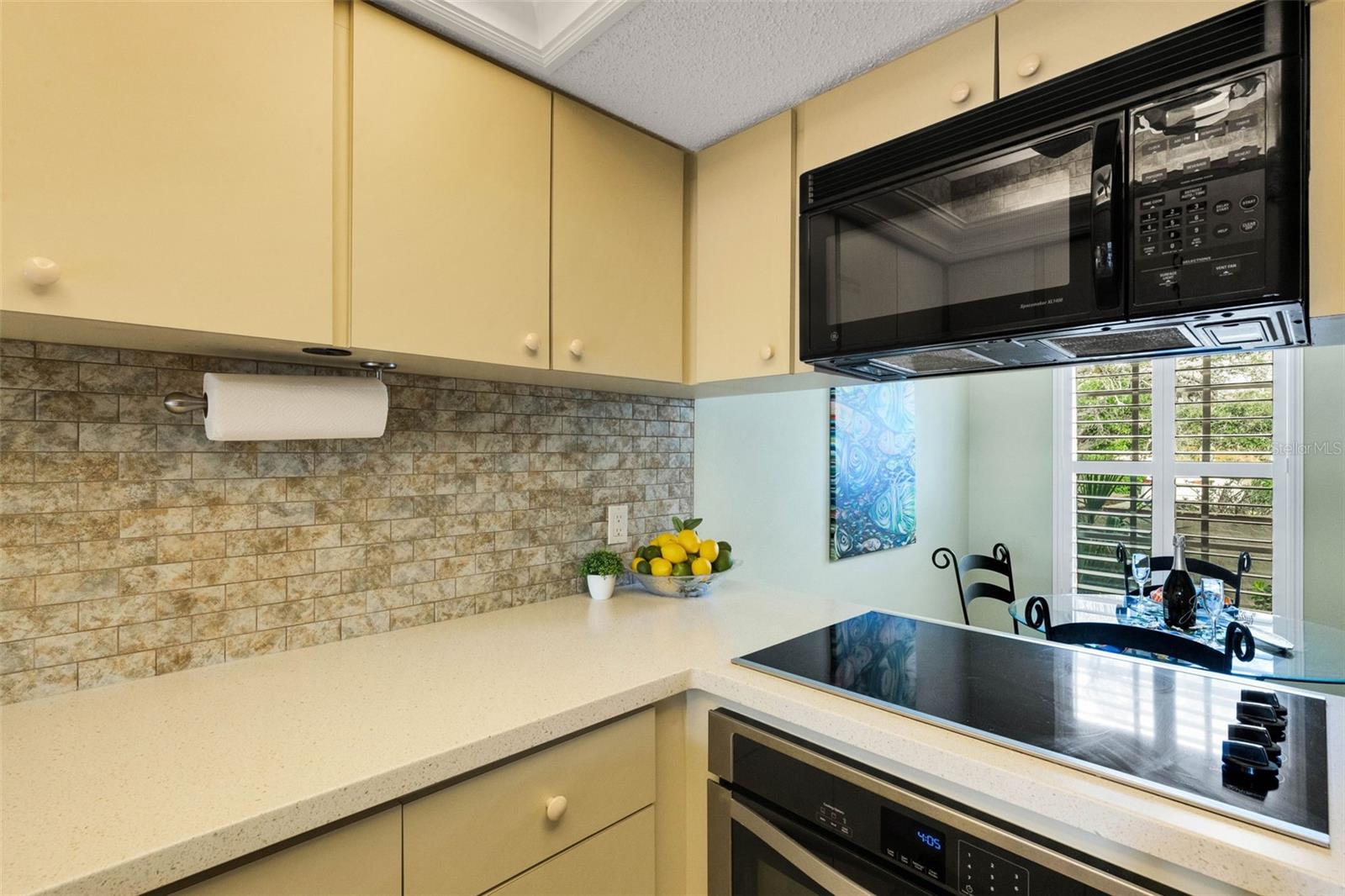 SUTTON PLACE - Residential