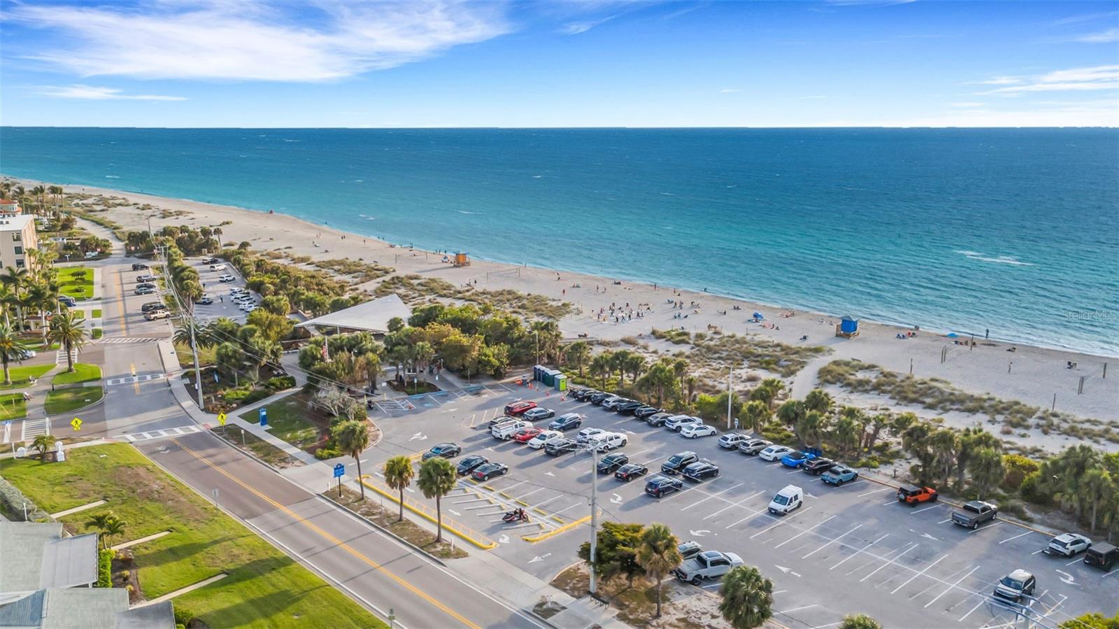 SUTTON PLACE - Residential