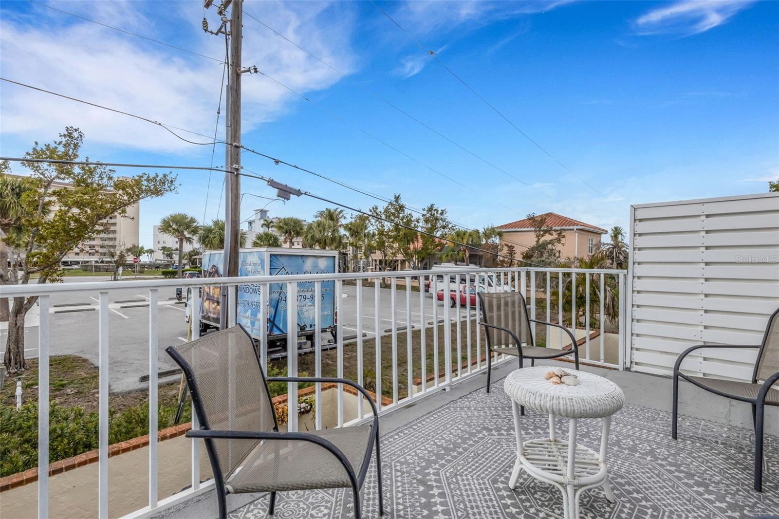 SUTTON PLACE - Residential