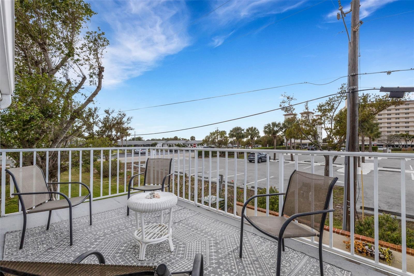 SUTTON PLACE - Residential