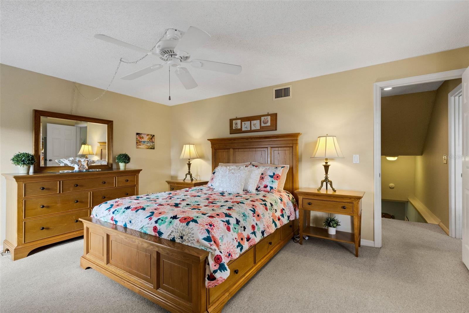 SUTTON PLACE - Residential