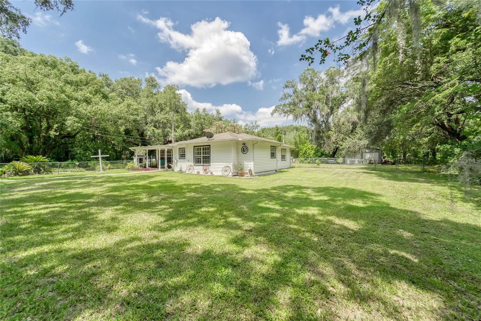 2708 DE MONTMOLLIN ROAD
