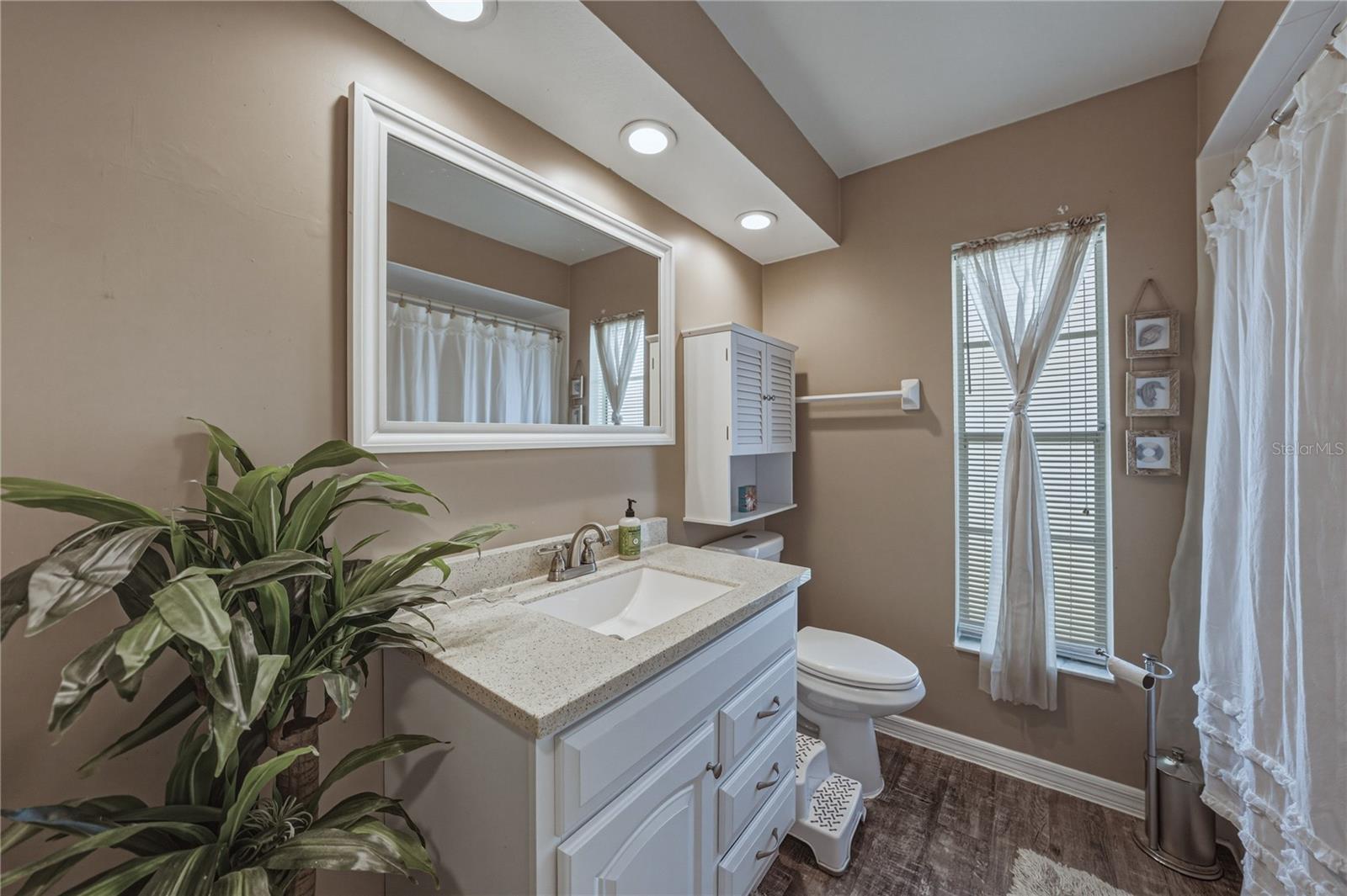 THE HEATHER PHASE VI - Residential