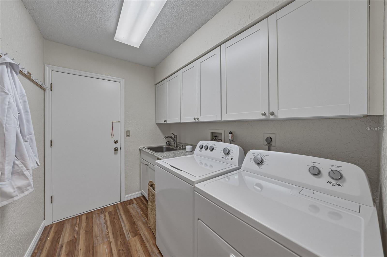 THE HEATHER PHASE VI - Residential