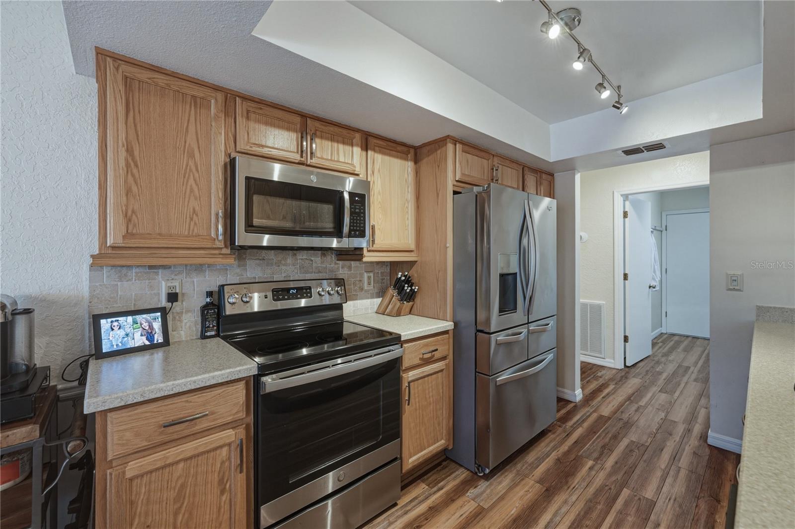 THE HEATHER PHASE VI - Residential