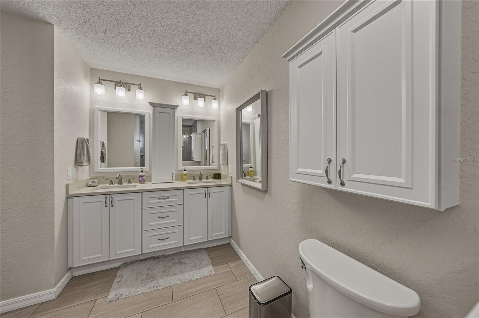 THE HEATHER PHASE VI - Residential