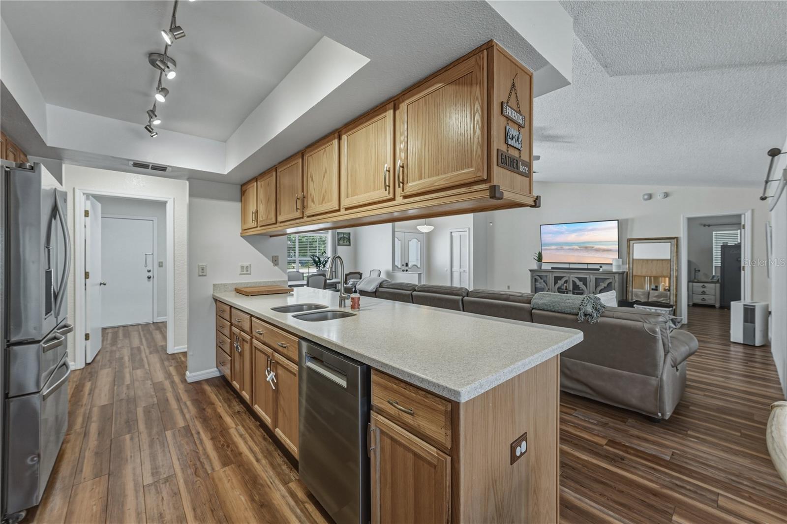 THE HEATHER PHASE VI - Residential