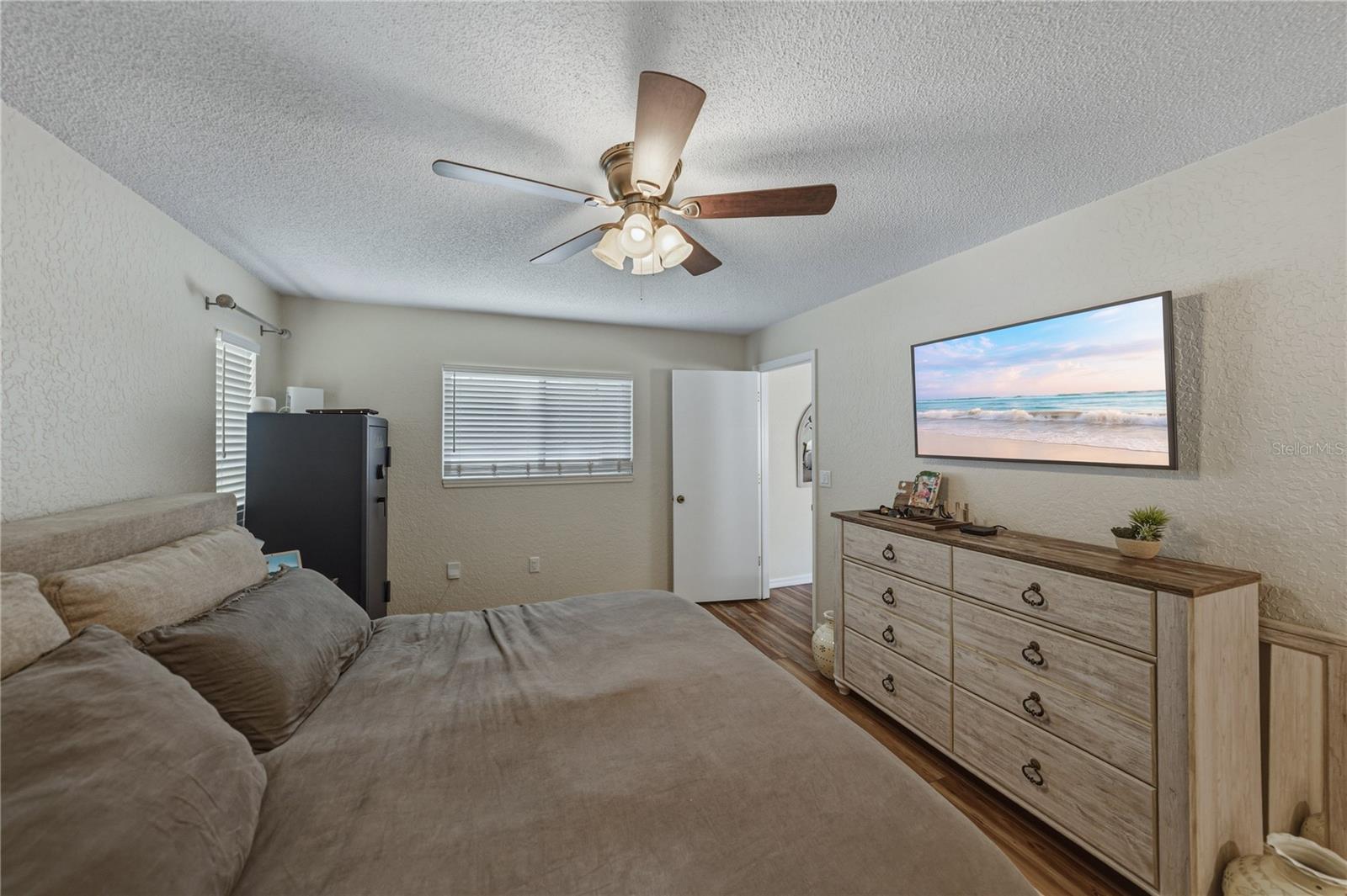 THE HEATHER PHASE VI - Residential
