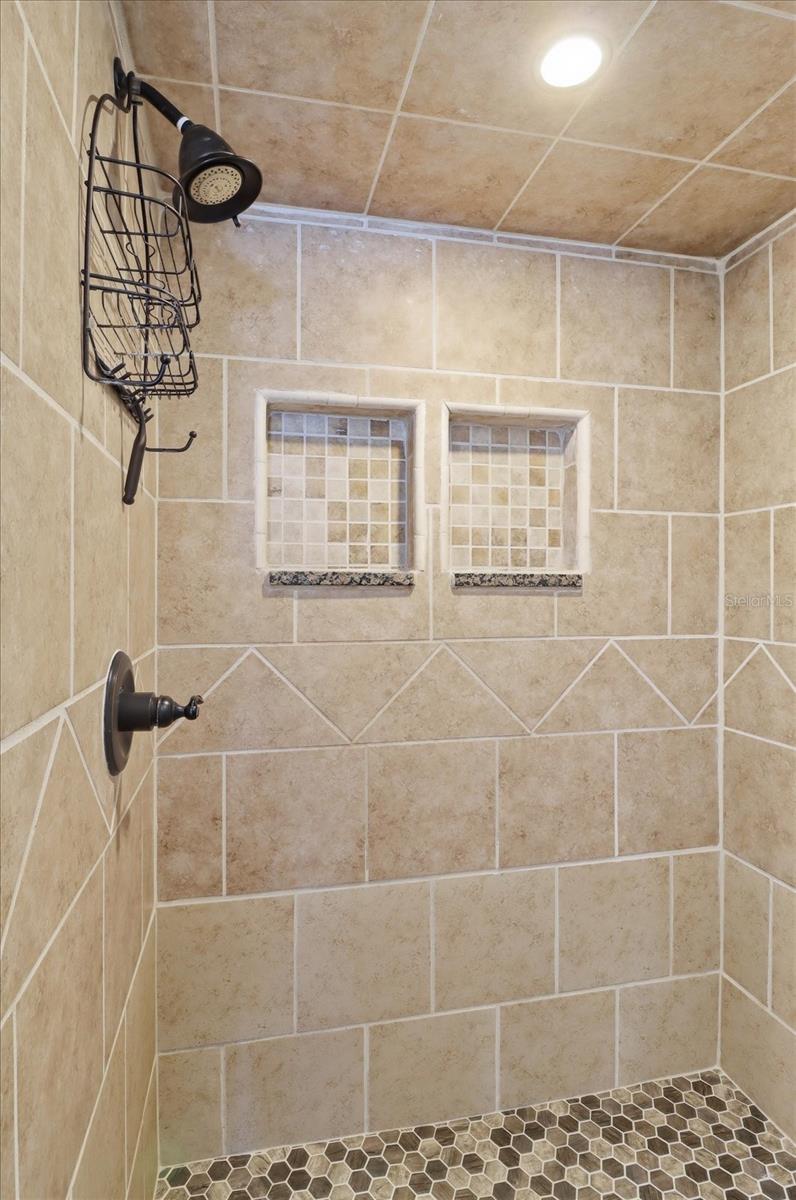 RIVERVIEW MOBILE ESTATES UNREC SUB - Residential