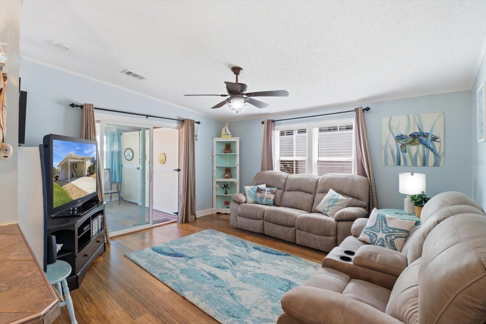 RIVERVIEW MOBILE ESTATES UNREC SUB - Residential