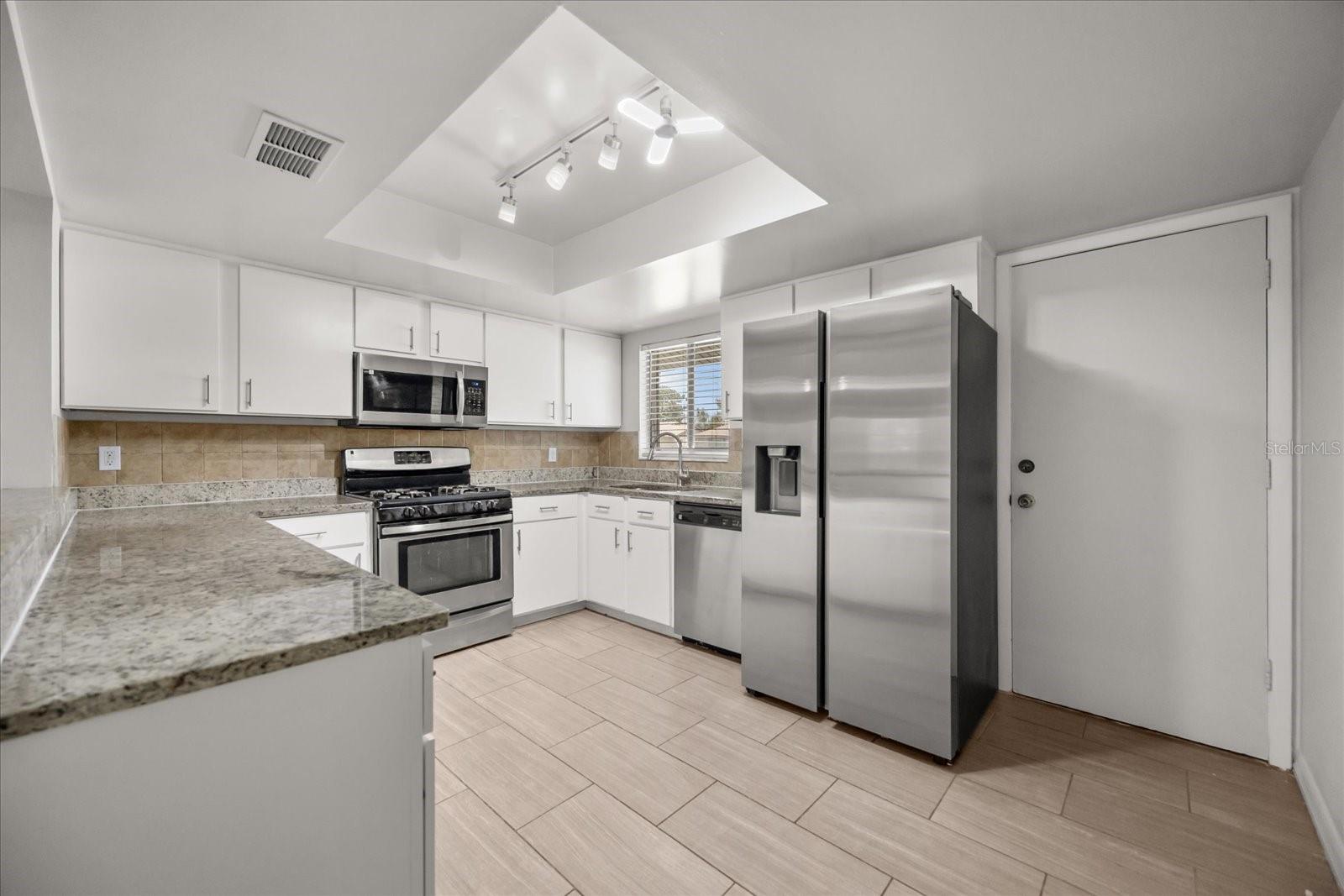 SOMERSET VILLAGE - Residential