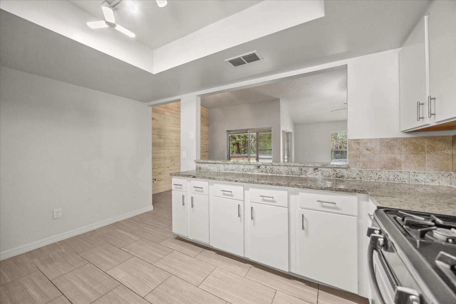 SOMERSET VILLAGE - Residential