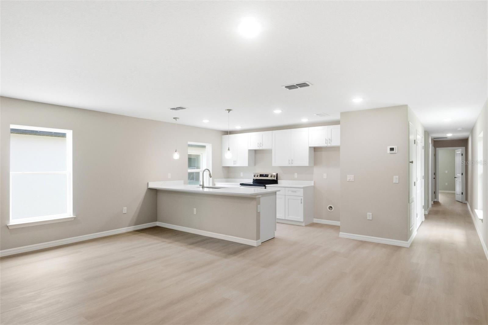 2107 SUANEE AVENUE 200