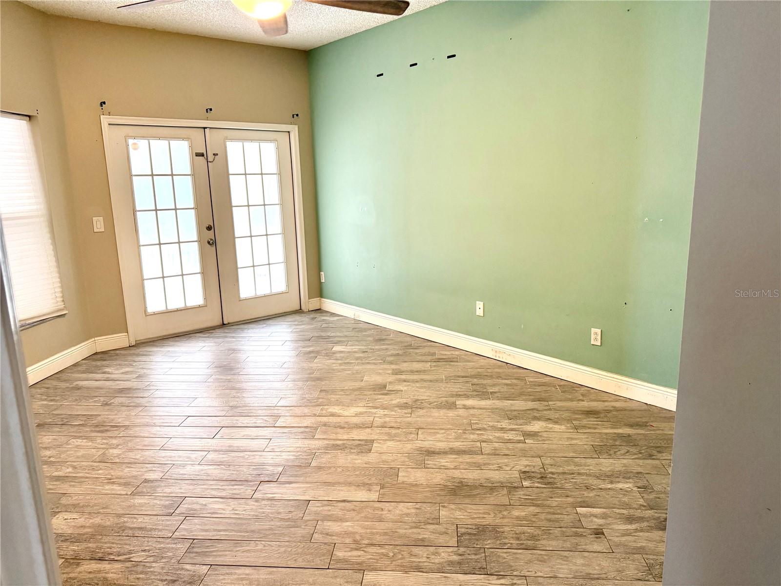 WINTERMERE POINTE - Residential